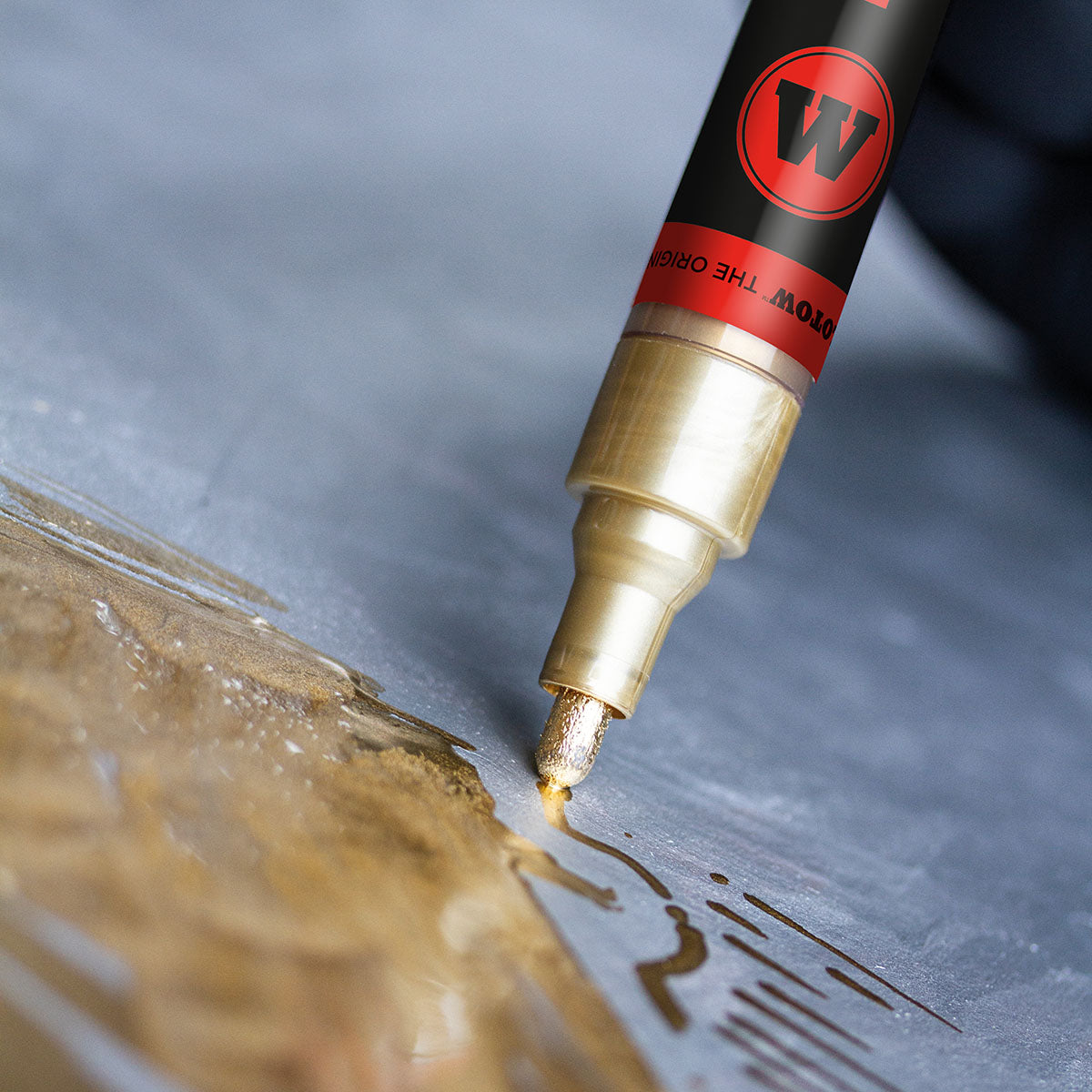 Molotow 220PP Permanent Paint Marker, 4 mm